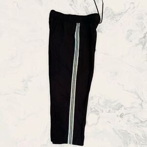 Active Pull Up Cropped Black Pants w/ Side Stripes - Size Small - Black/ Green